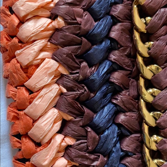 H&M Clutch - Picture 4 of 4